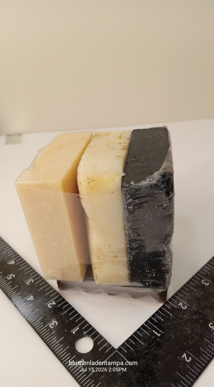 Handmade Bar Soap Set of 3 with Wooden Soap Dish Charcoal Botanical New